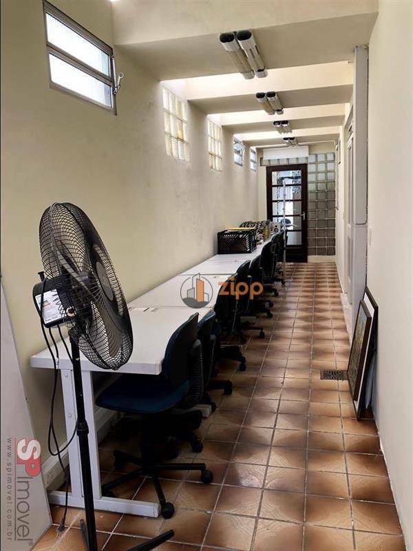 Casa à venda com 9 quartos, 228m² - Foto 14