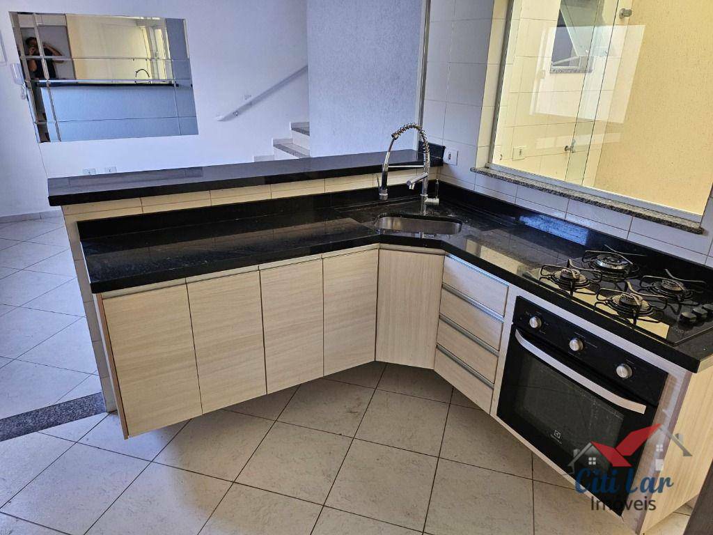 Sobrado à venda com 2 quartos, 70m² - Foto 3