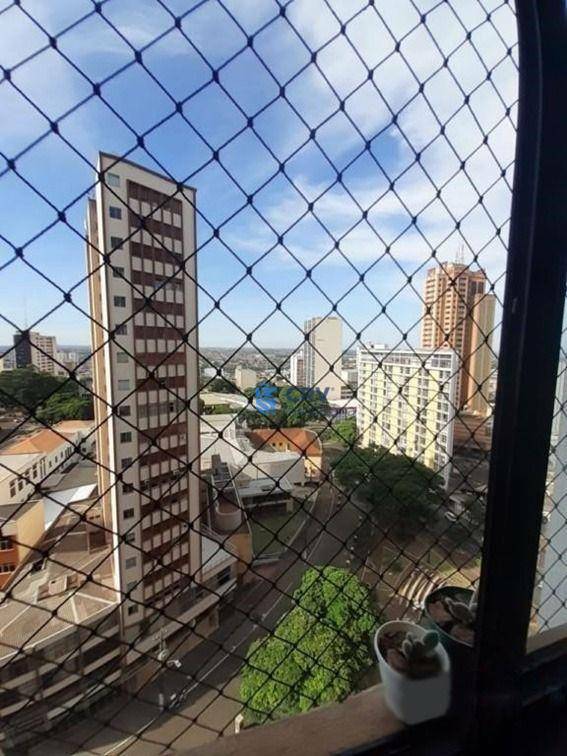 Apartamento à venda com 4 quartos, 160m² - Foto 11