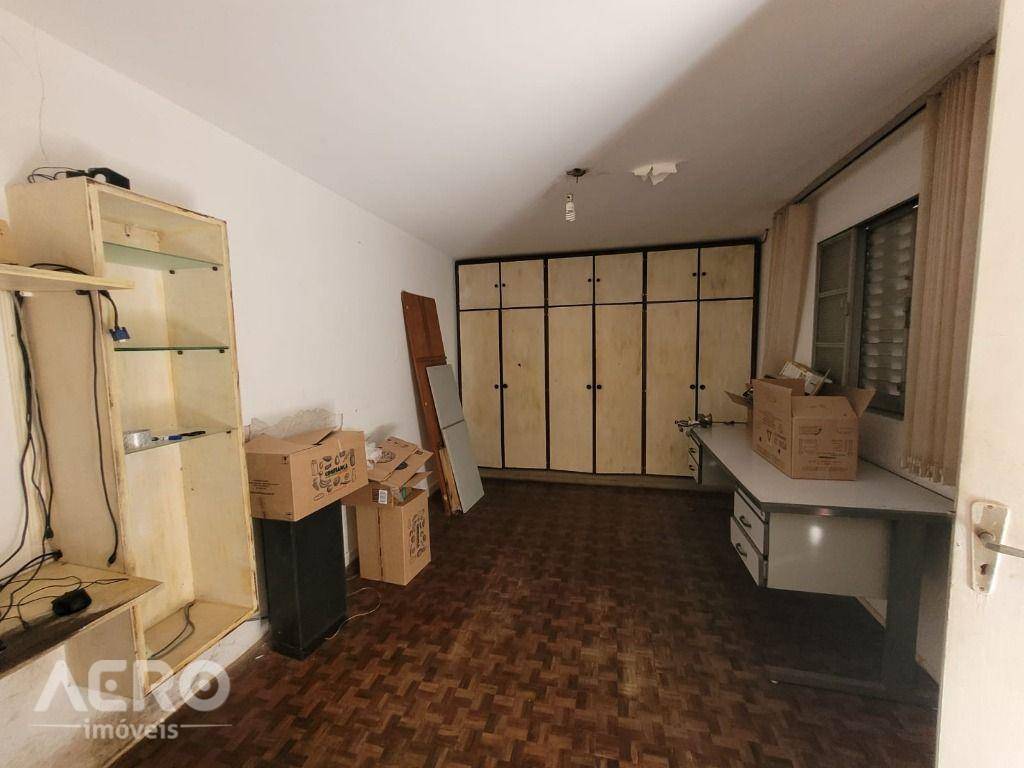 Casa à venda com 3 quartos, 208m² - Foto 23