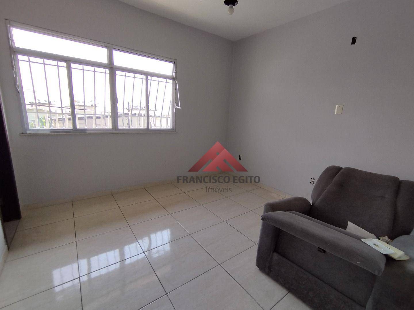 Casa à venda com 4 quartos, 286m² - Foto 14