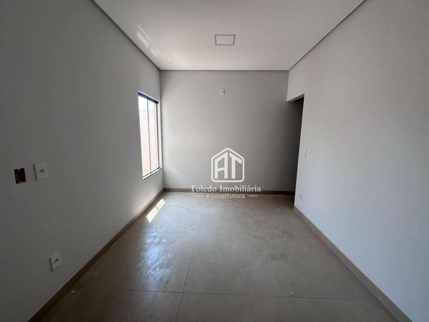 Casa à venda com 3 quartos, 138m² - Foto 14