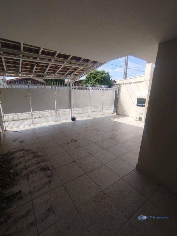 Casa à venda com 3 quartos, 165m² - Foto 2