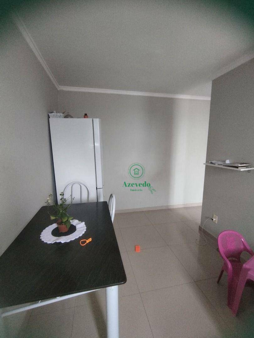 Apartamento à venda com 2 quartos, 44m² - Foto 2