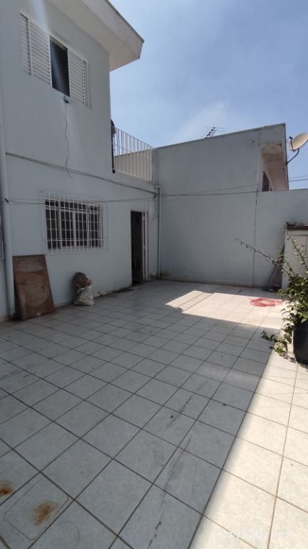 Sobrado à venda com 2 quartos, 75m² - Foto 3