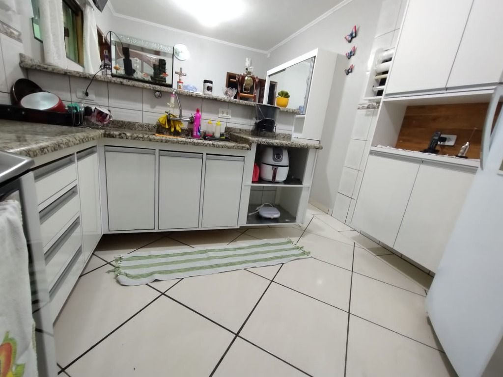 Sobrado à venda com 3 quartos, 220m² - Foto 14