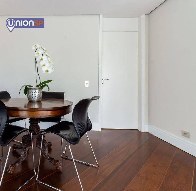 Apartamento à venda com 4 quartos, 189m² - Foto 4