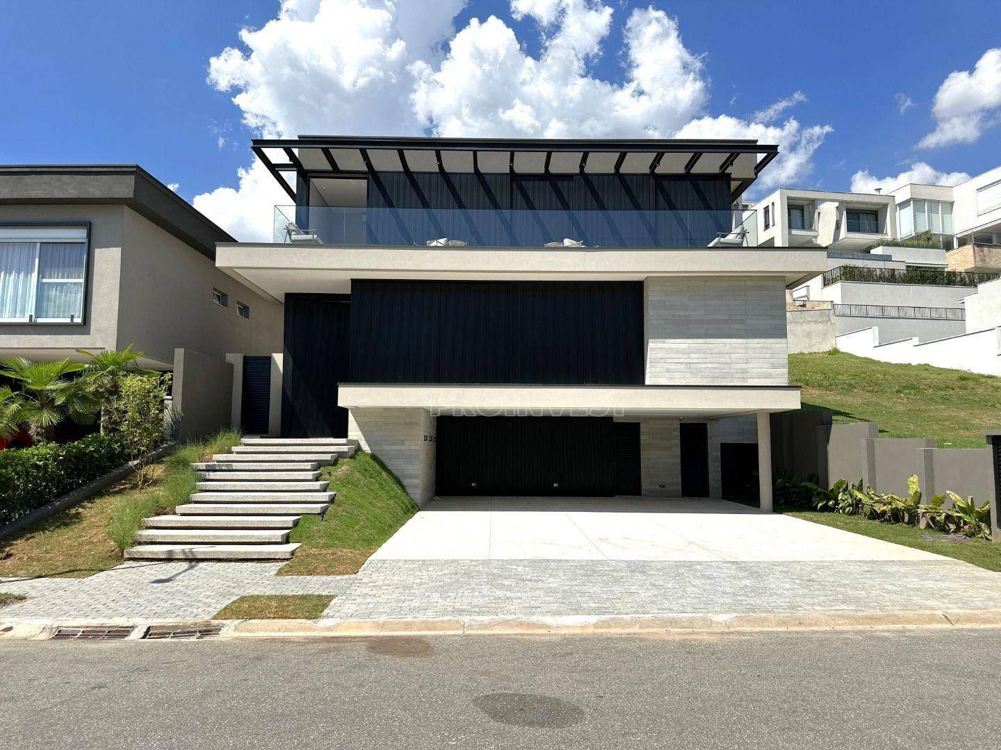 Casa de Condomínio à venda com 4 quartos, 515m² - Foto 1