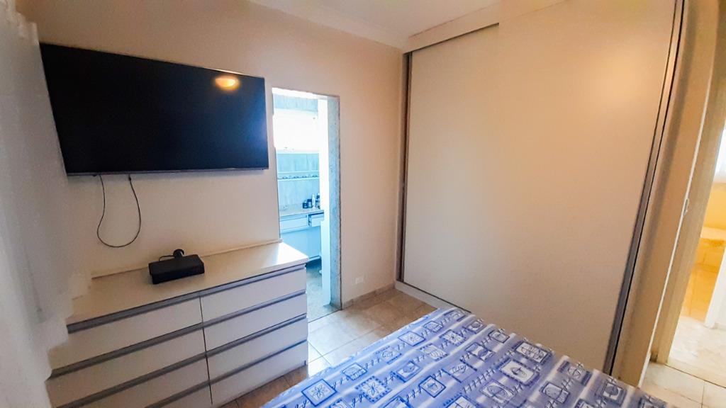 Apartamento à venda com 3 quartos, 90m² - Foto 17