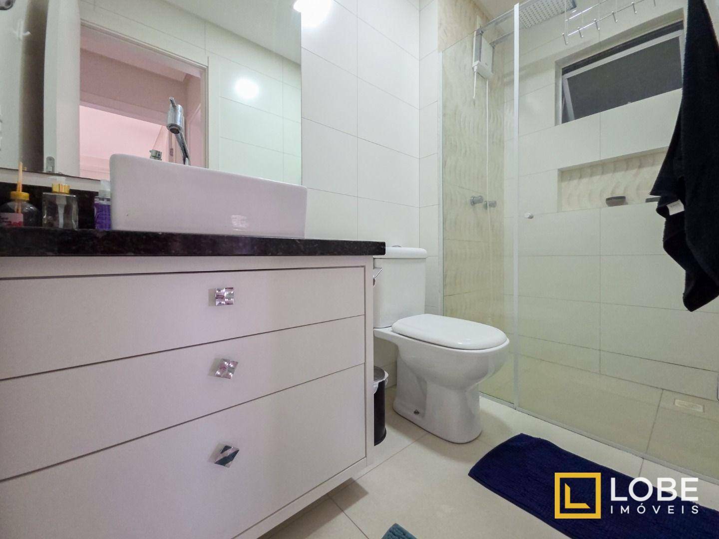 Apartamento à venda com 2 quartos, 70m² - Foto 5