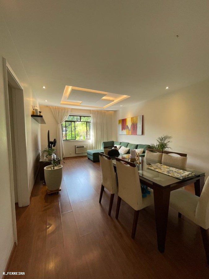 Apartamento à venda com 3 quartos, 109m² - Foto 2