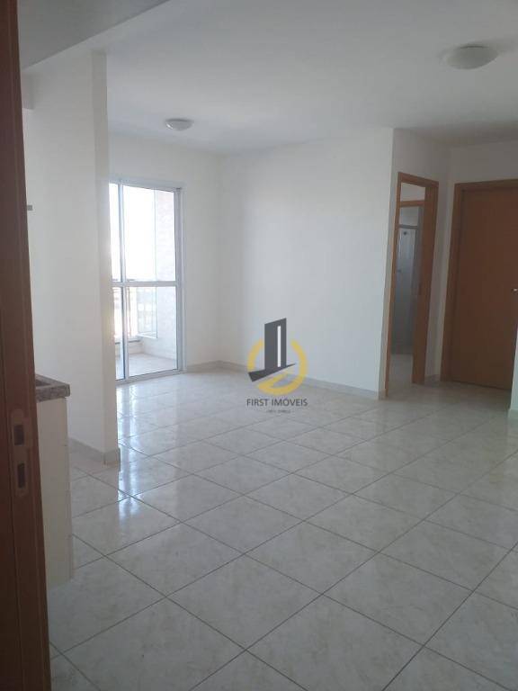 Apartamento à venda com 2 quartos, 68m² - Foto 3