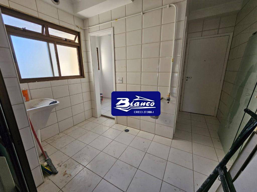 Apartamento à venda com 3 quartos, 130m² - Foto 16