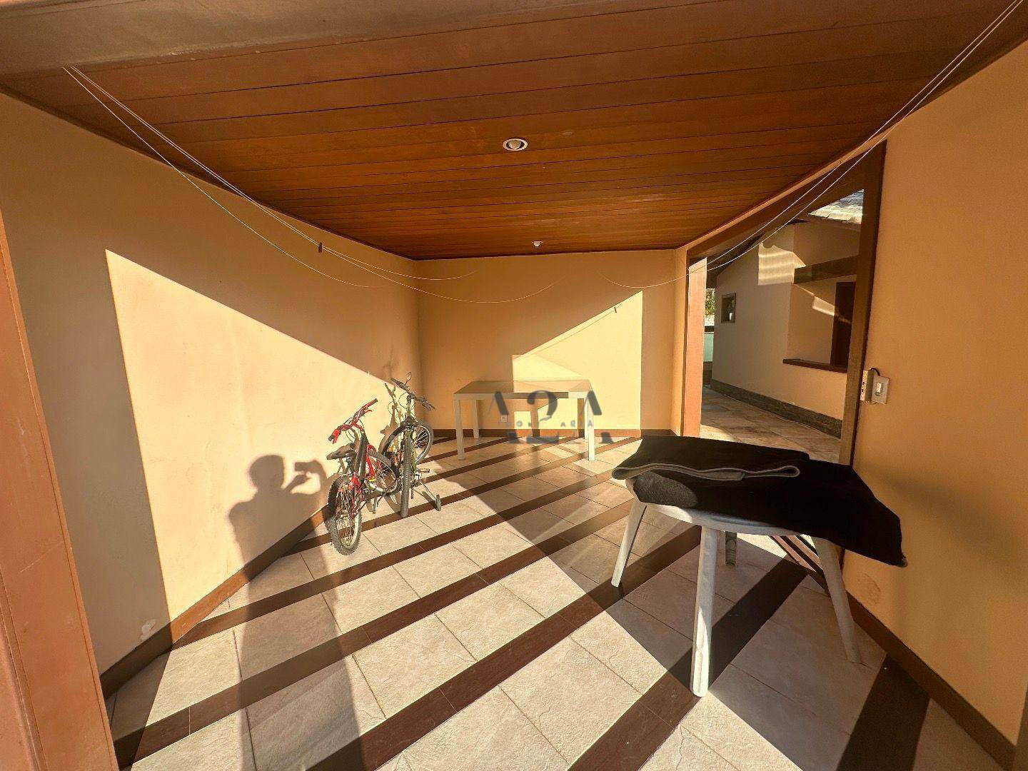 Casa de Condomínio à venda com 5 quartos, 350m² - Foto 24