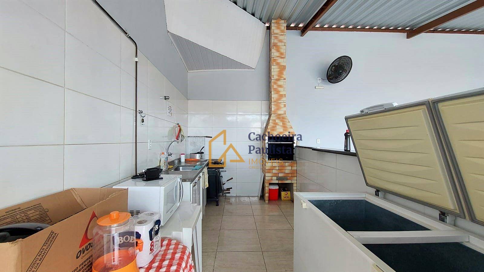 Casa à venda com 2 quartos, 300m² - Foto 12