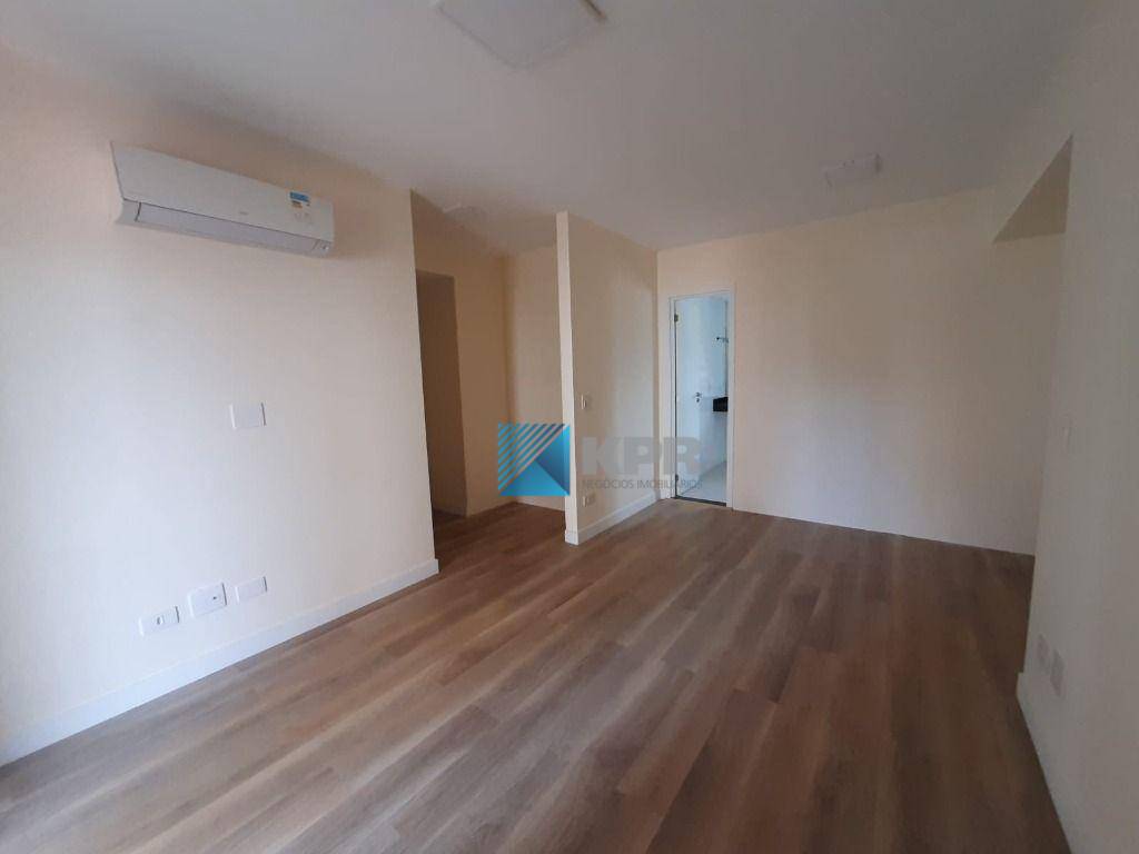 Apartamento à venda com 4 quartos, 190m² - Foto 19