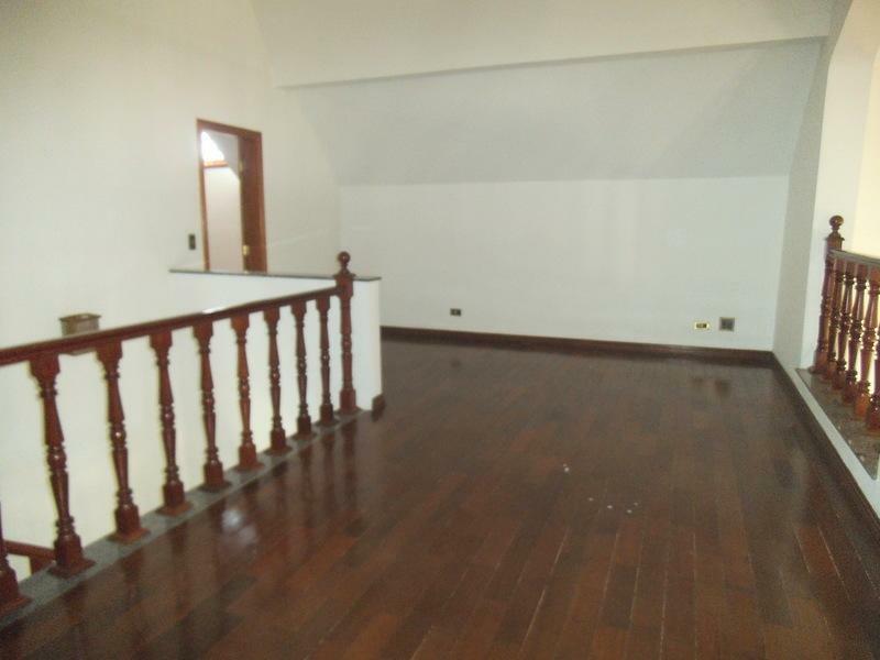 Casa para alugar com 4 quartos, 549m² - Foto 27