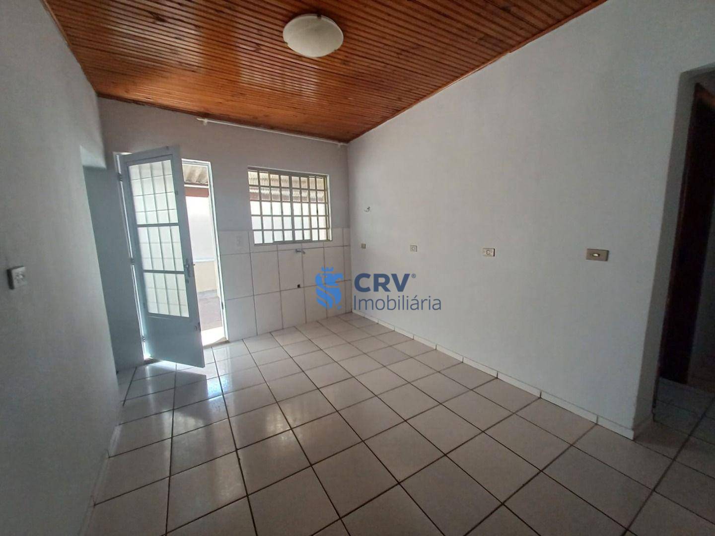 Casa para alugar com 2 quartos, 120m² - Foto 5