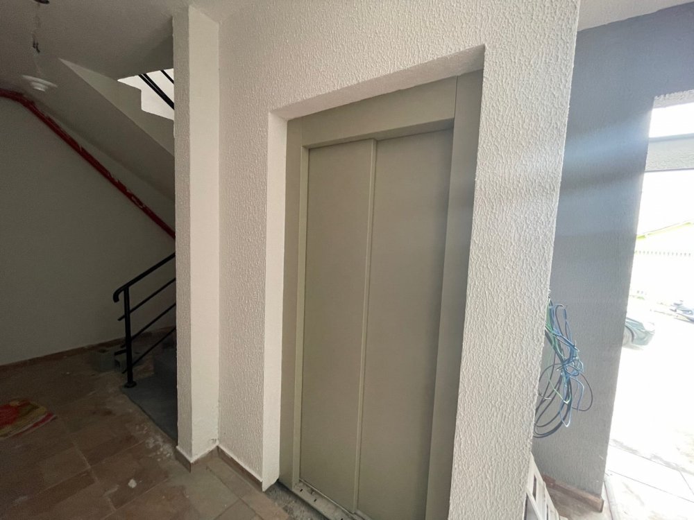 Apartamento à venda com 2 quartos, 40m² - Foto 3