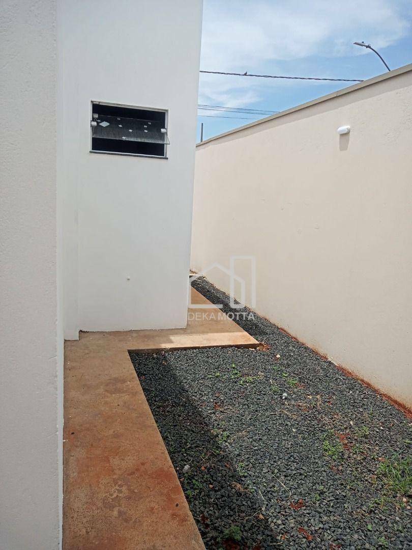 Casa à venda com 2 quartos, 75m² - Foto 7