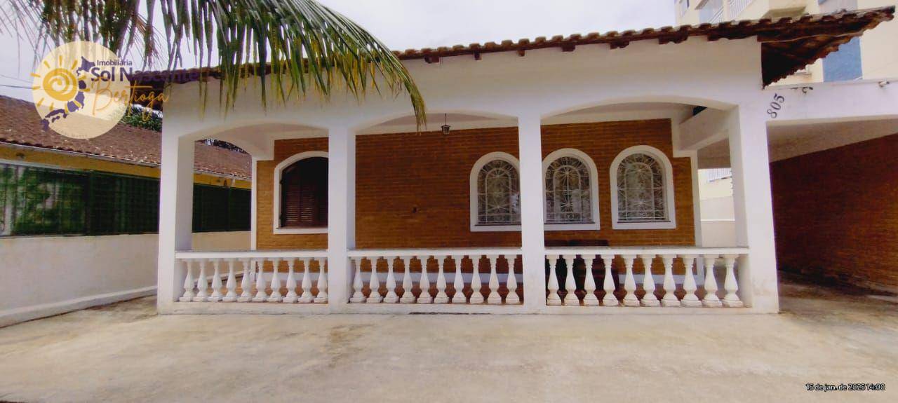 Casa para alugar com 4 quartos, 165m² - Foto 1