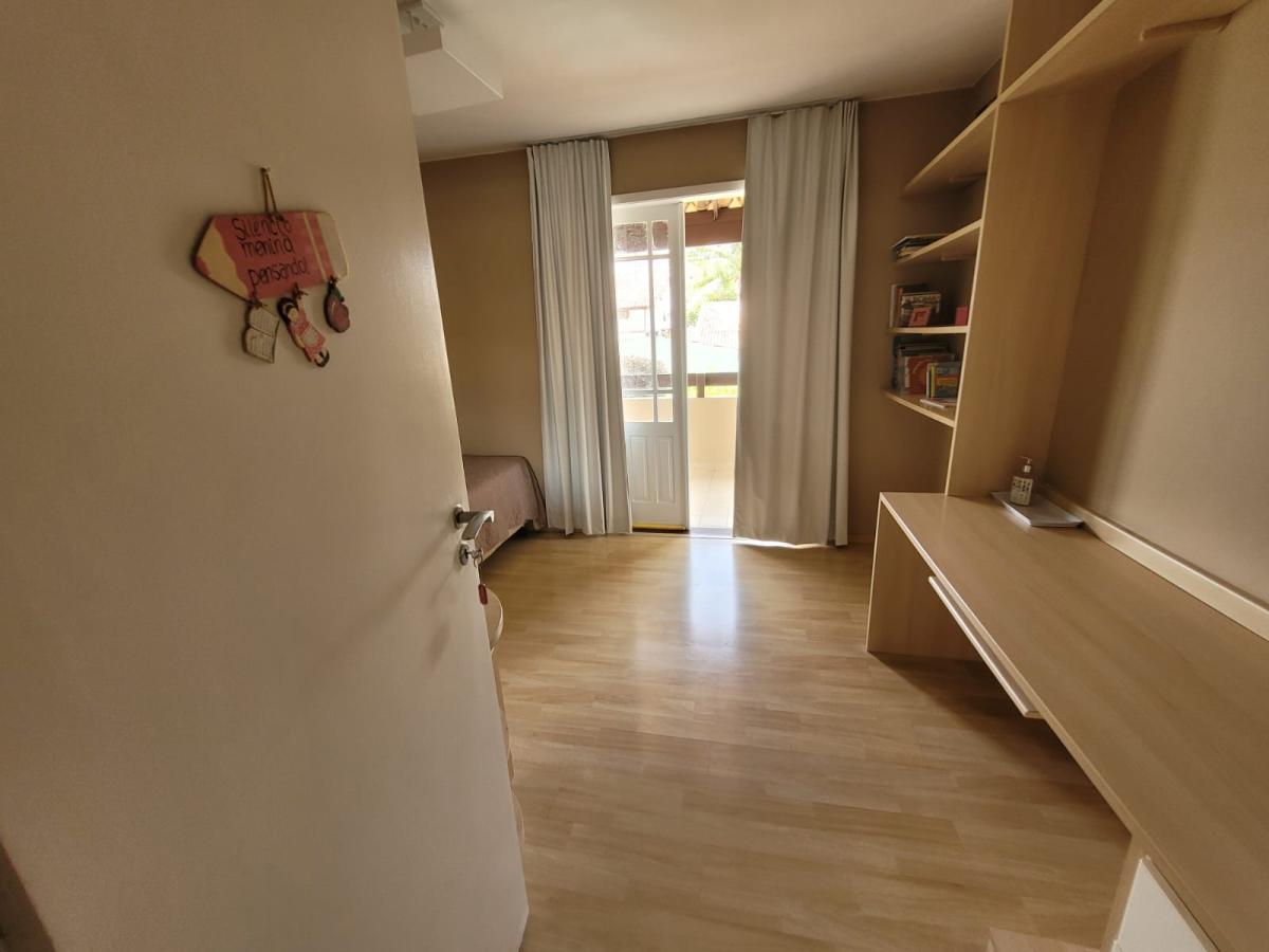 Casa de Condomínio à venda com 4 quartos, 245m² - Foto 25