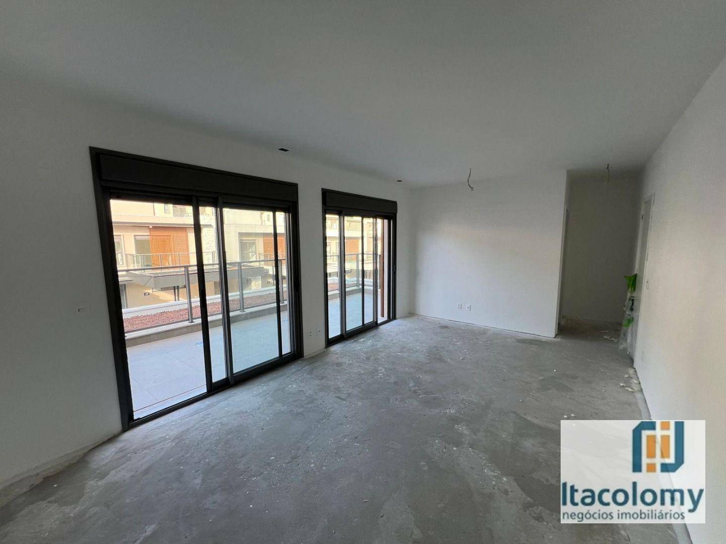 Casa de Condomínio à venda com 3 quartos, 237m² - Foto 1