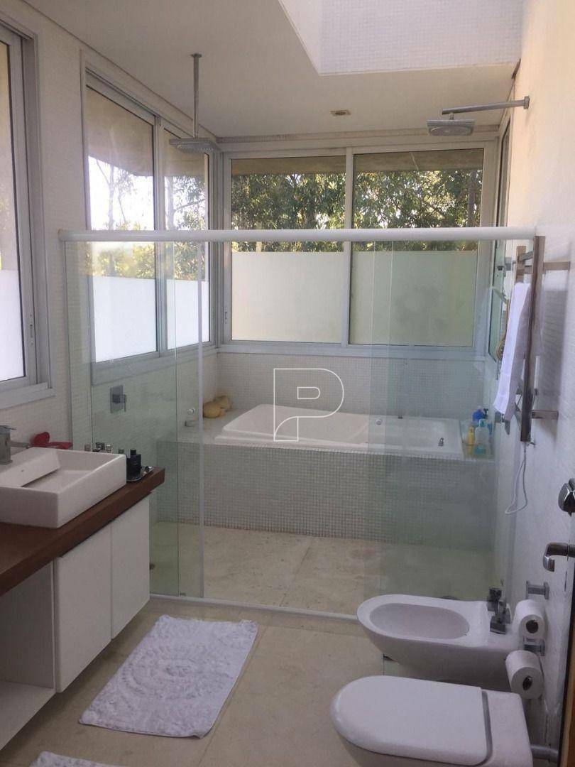 Casa de Condomínio para alugar com 4 quartos, 900m² - Foto 16