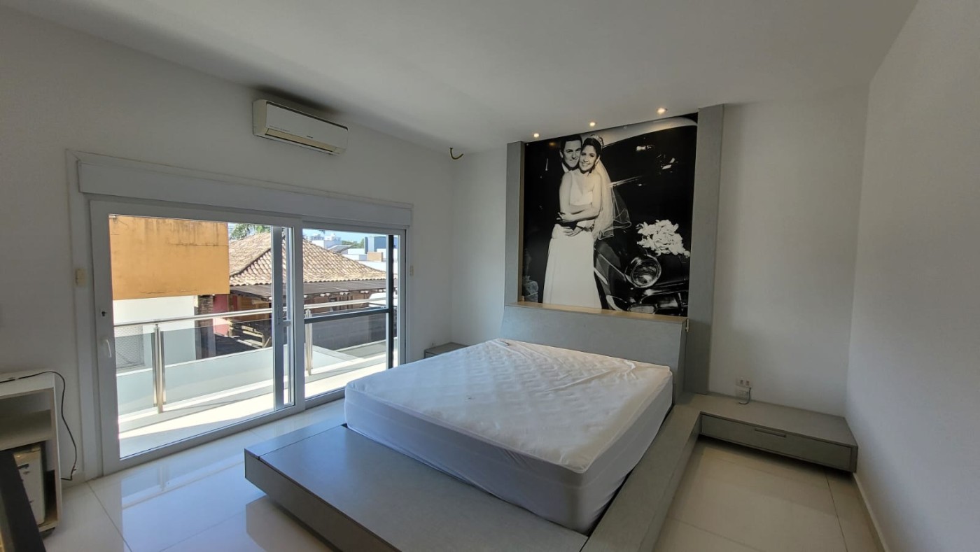 Casa à venda com 4 quartos, 300m² - Foto 49