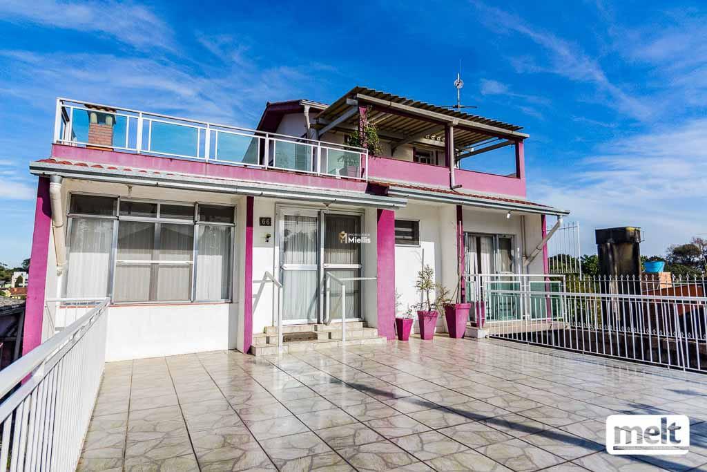 Casa à venda com 1 quarto, 220m² - Foto 1