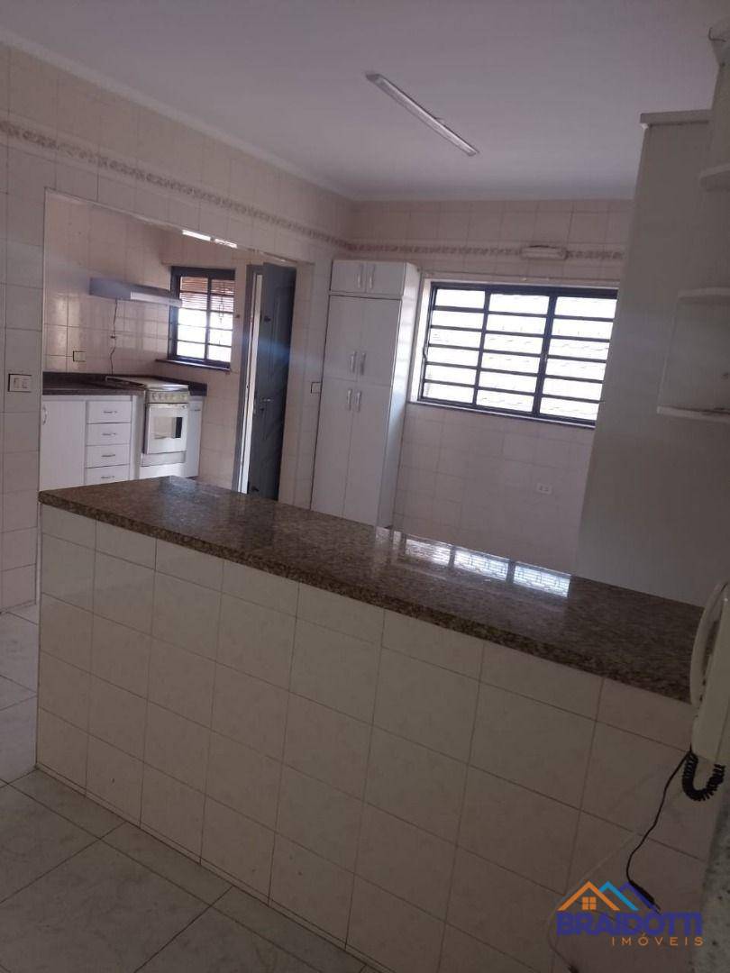 Casa à venda com 3 quartos, 180m² - Foto 12