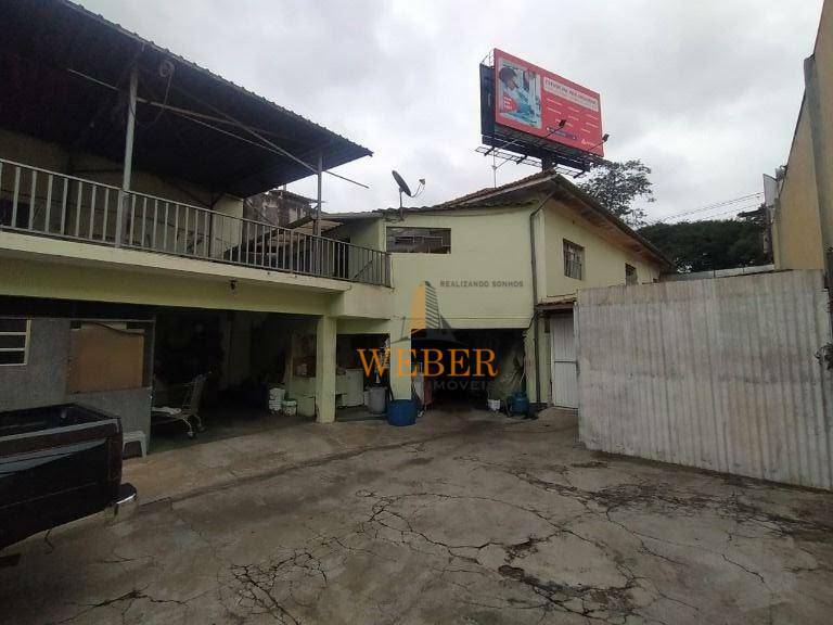 Casa à venda com 5 quartos, 180m² - Foto 33