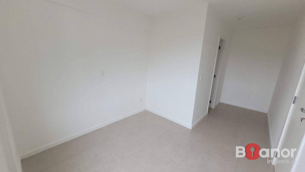 Apartamento para alugar com 3 quartos, 75m² - Foto 15