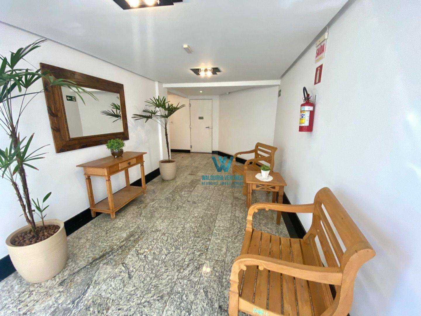 Apartamento à venda com 2 quartos, 90m² - Foto 3