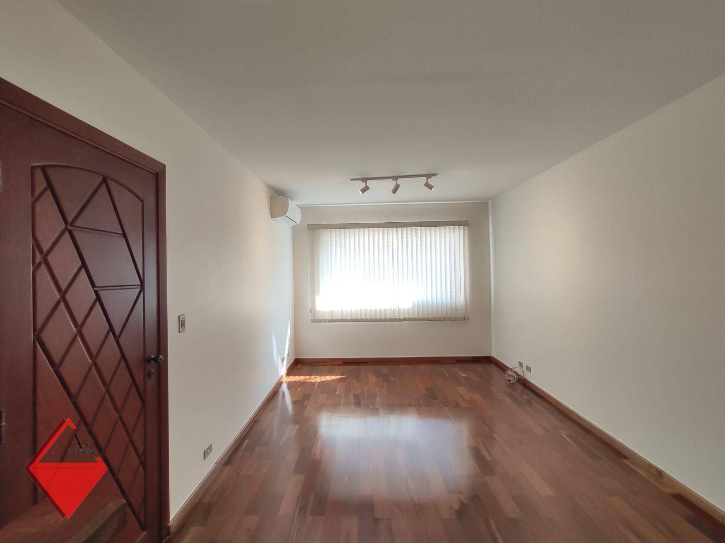 Casa à venda com 3 quartos, 169m² - Foto 7