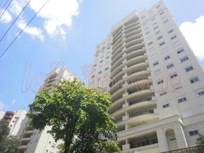 Apartamento para alugar com 3 quartos, 130m² - Foto 22