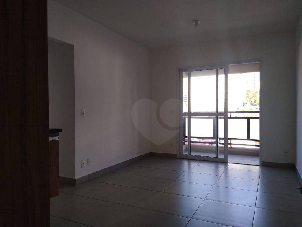 Apartamento à venda com 1 quarto, 38m² - Foto 4