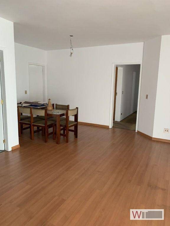 Apartamento à venda com 3 quartos, 125m² - Foto 3