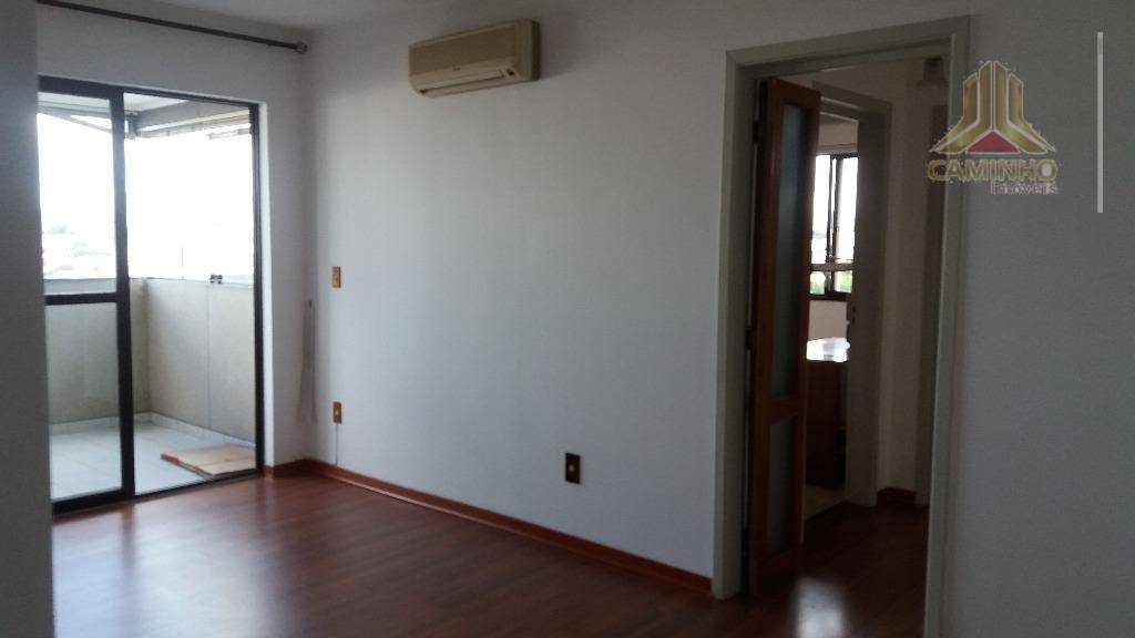 Apartamento à venda com 2 quartos, 79m² - Foto 1