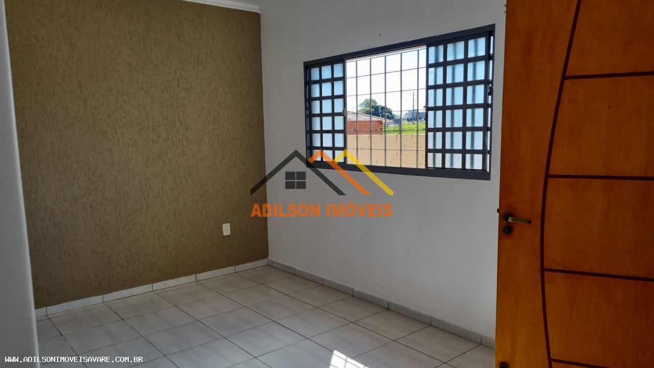Casa à venda com 2 quartos, 89m² - Foto 2