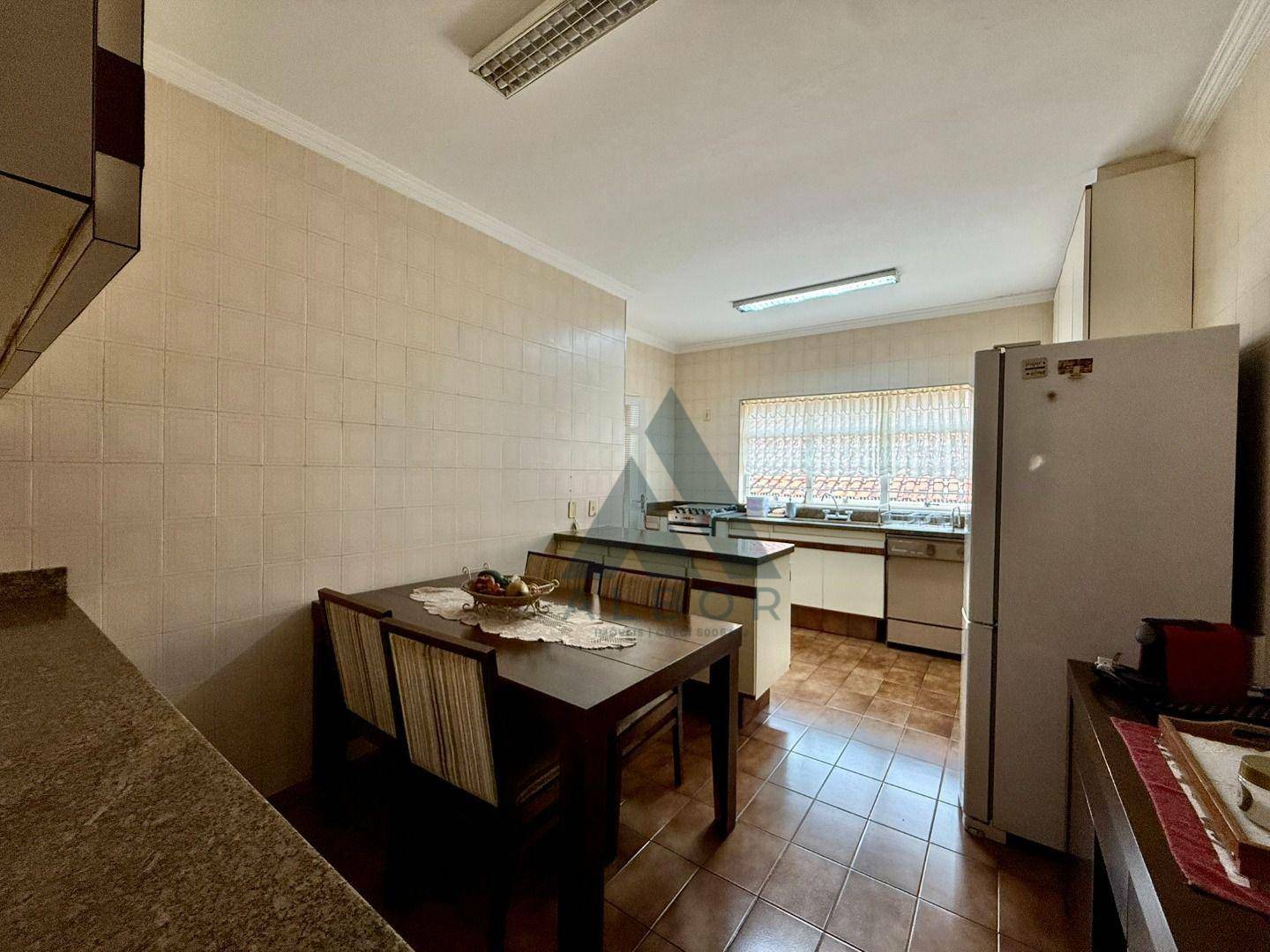 Casa, 3 quartos, 350 m² - Foto 2