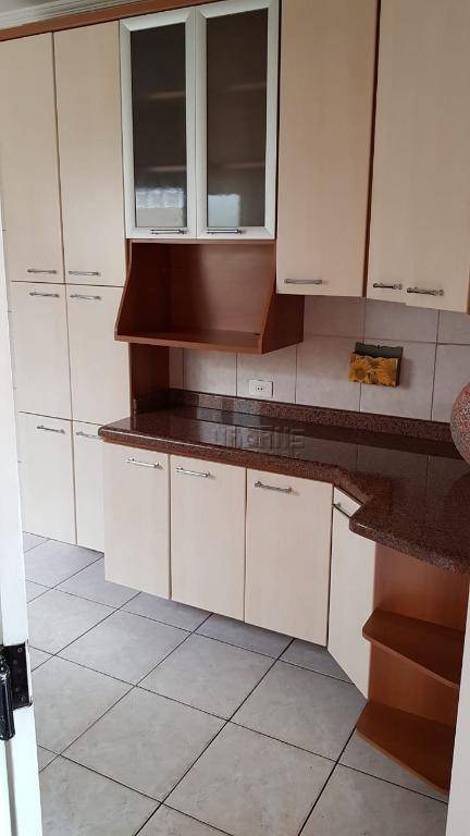 Apartamento à venda e aluguel com 3 quartos, 90m² - Foto 11