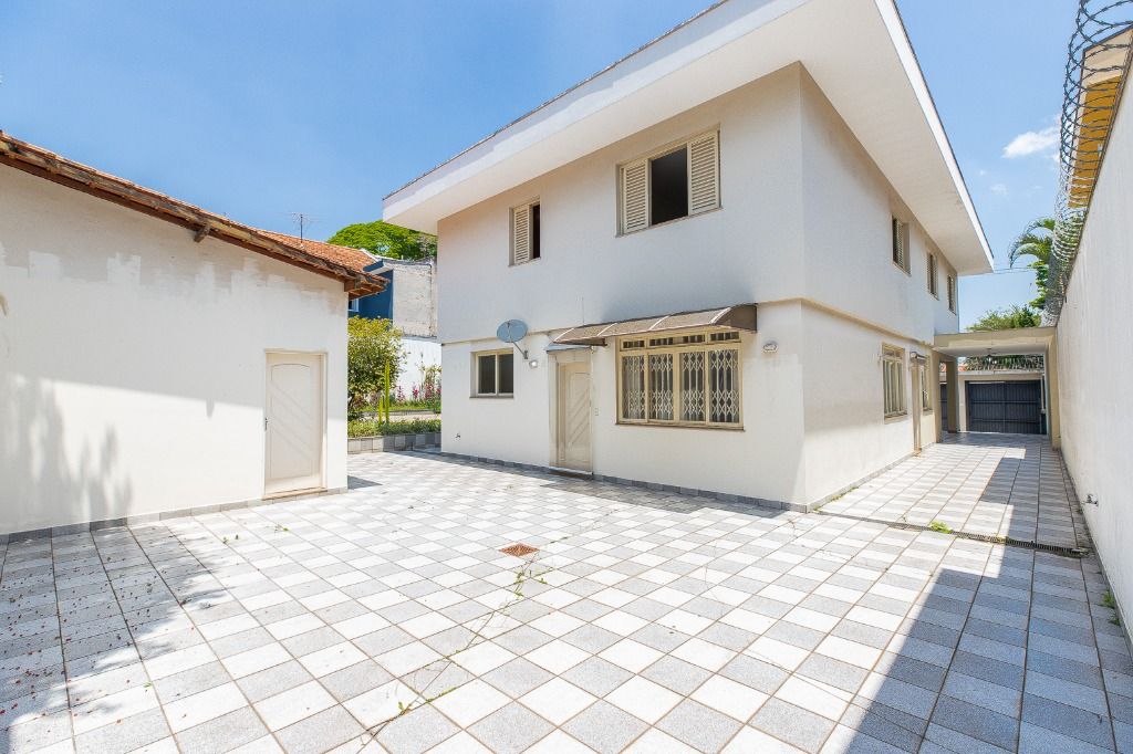 Casa à venda com 4 quartos, 332m² - Foto 17