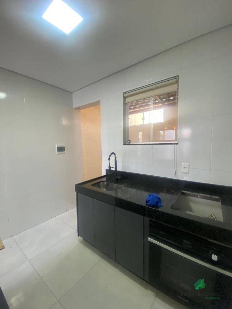 Casa para alugar com 2 quartos, 70m² - Foto 14