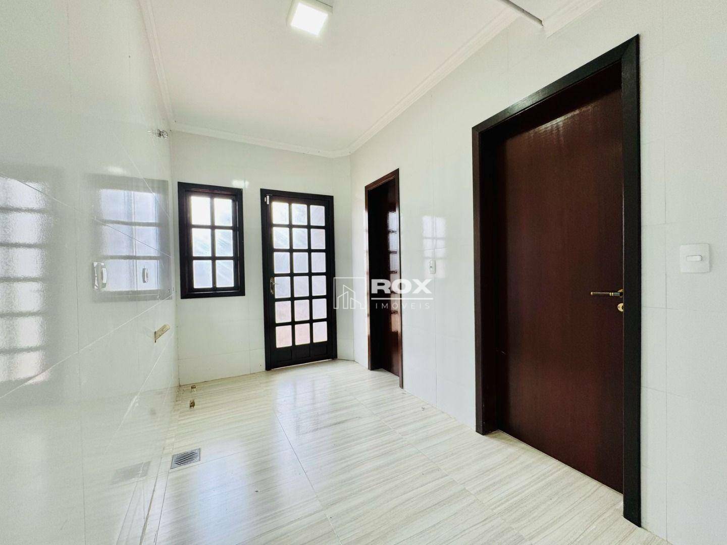 Casa à venda com 5 quartos, 350m² - Foto 22