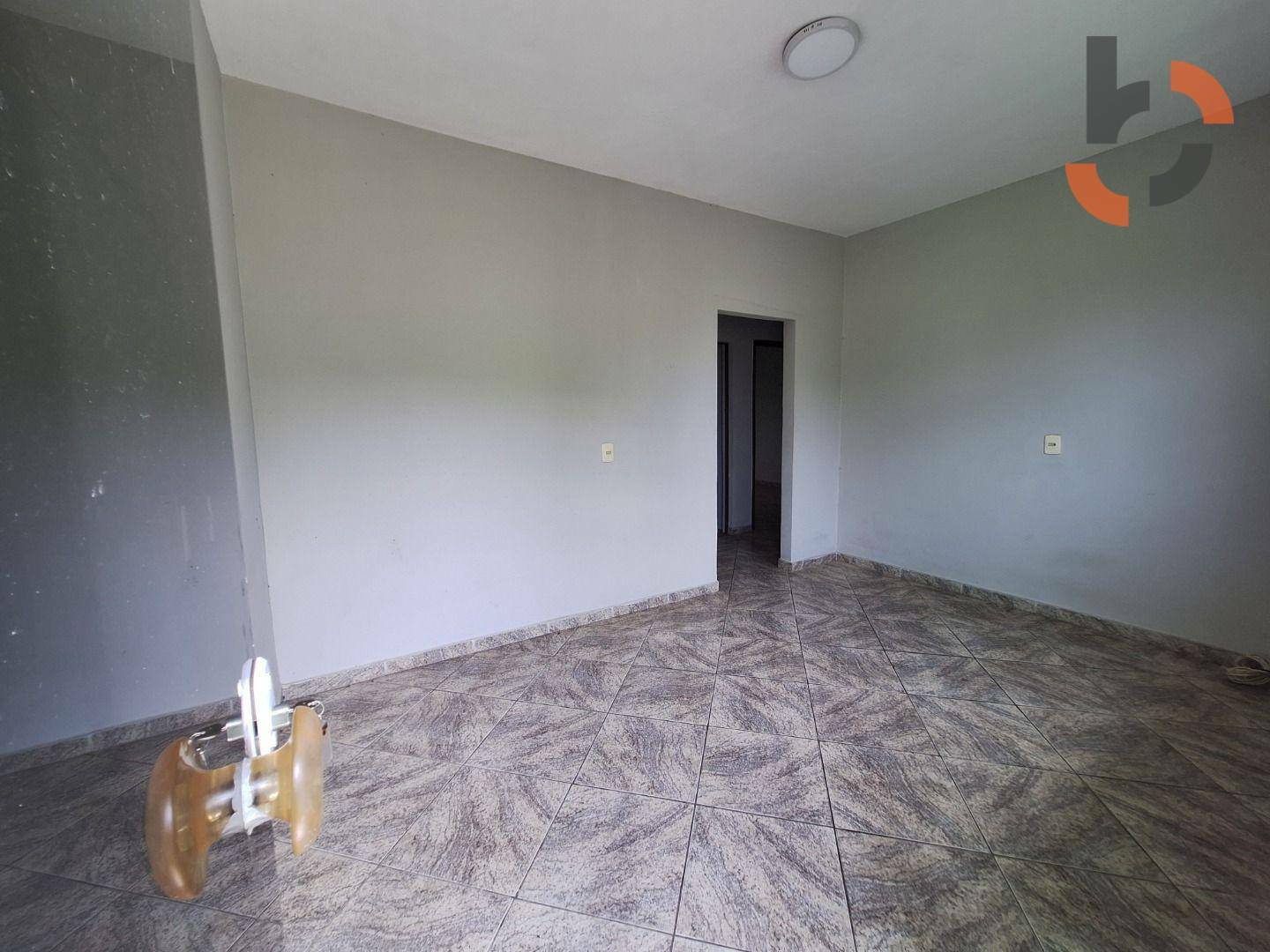 Casa à venda com 2 quartos, 60m² - Foto 12