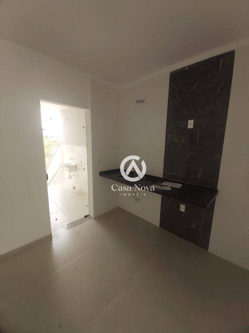 Casa à venda com 3 quartos, 180m² - Foto 4