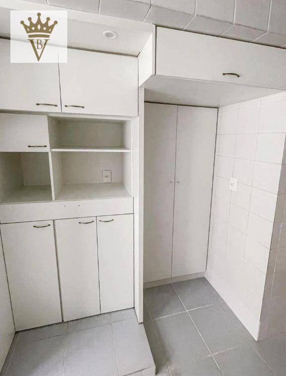 Apartamento à venda com 2 quartos, 67m² - Foto 11