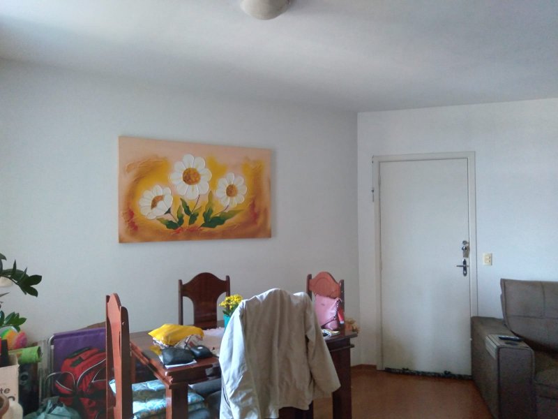 Apartamento à venda com 2 quartos, 75m² - Foto 19