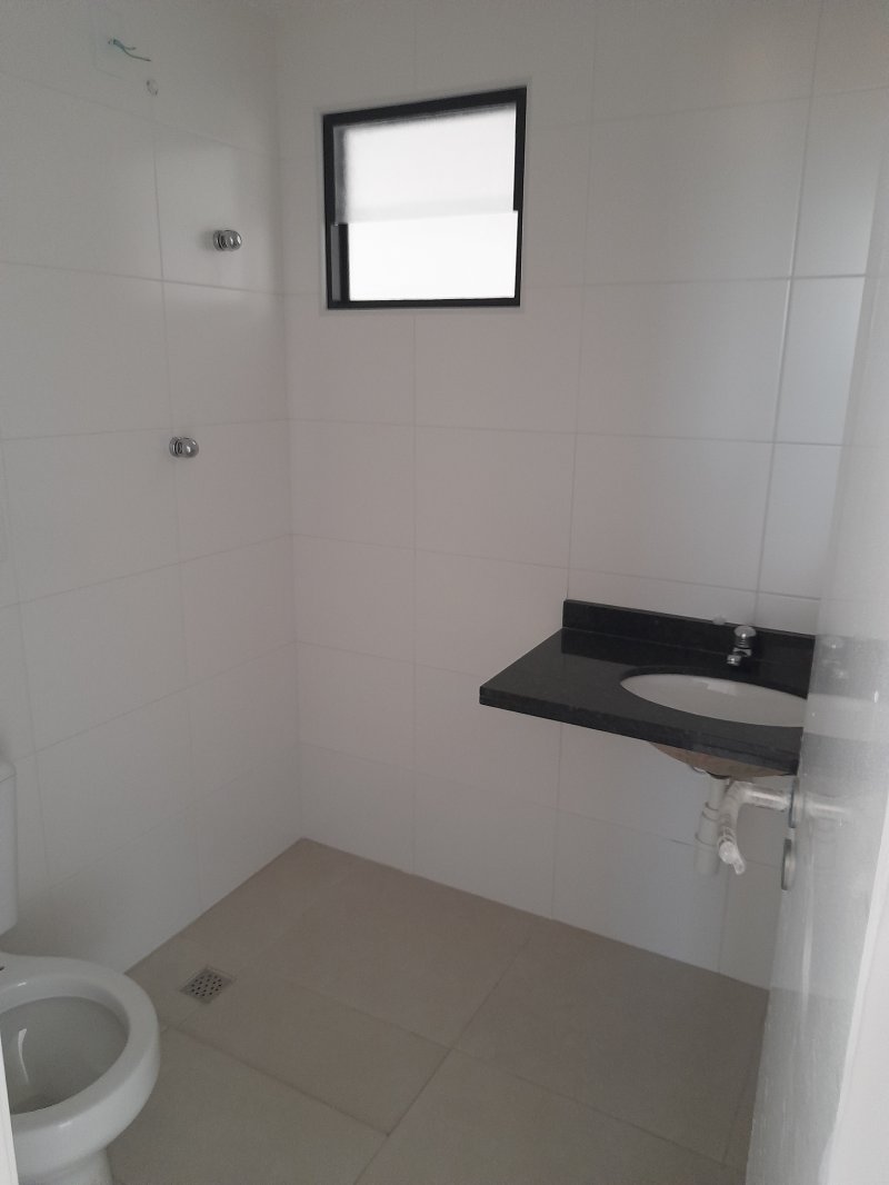 Apartamento à venda com 3 quartos, 75m² - Foto 12